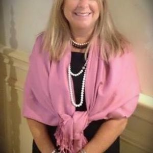 Meet your Posher, Carol